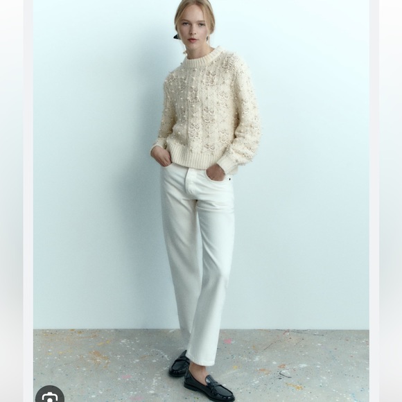 Pearl Knit Sweater - Picture 2 of 4